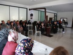 Keçiören Belediyesi’nden Meme Kanseri Farkındalık Eğitimi